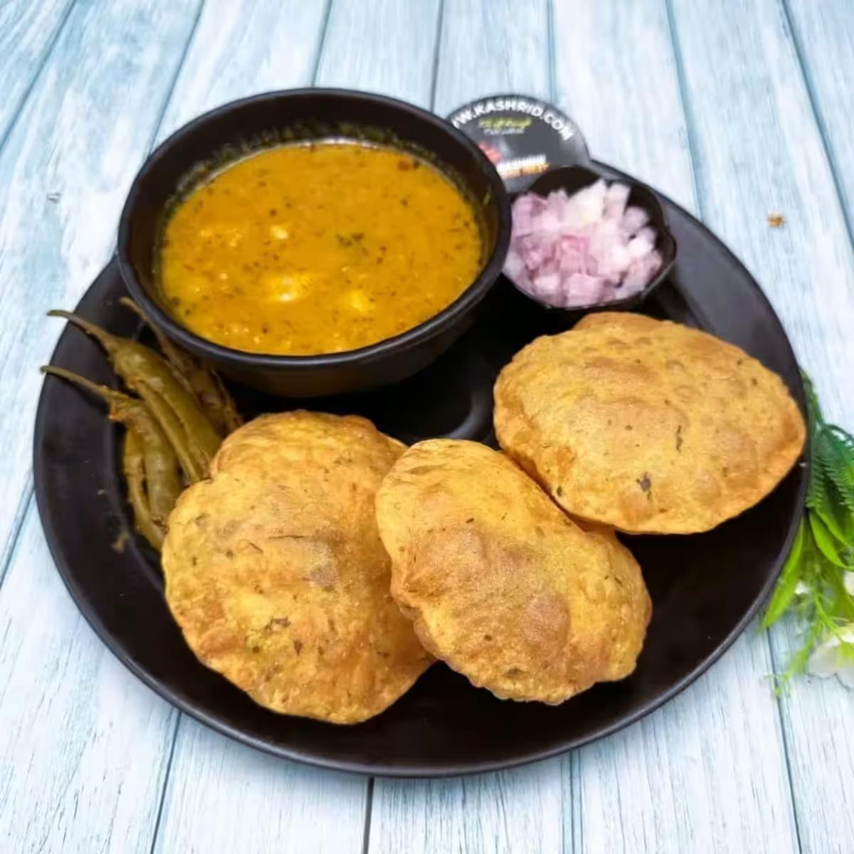 Bhandare Wali Aloo Ki Sabzi with Atta Puri