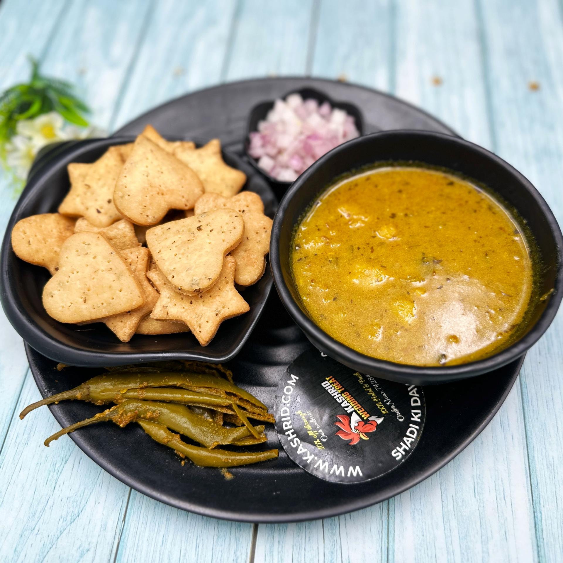 Aloo Ki Sabzi with Suji Matthi