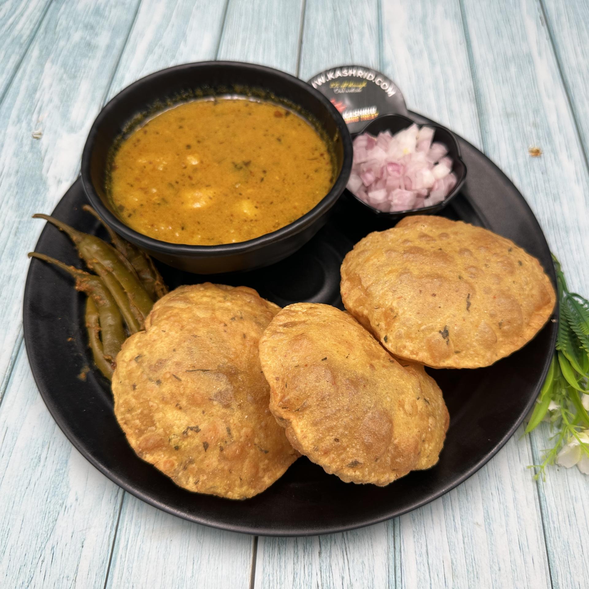 Bhandare Wali Aloo Ki Sabzi with Atta Puri